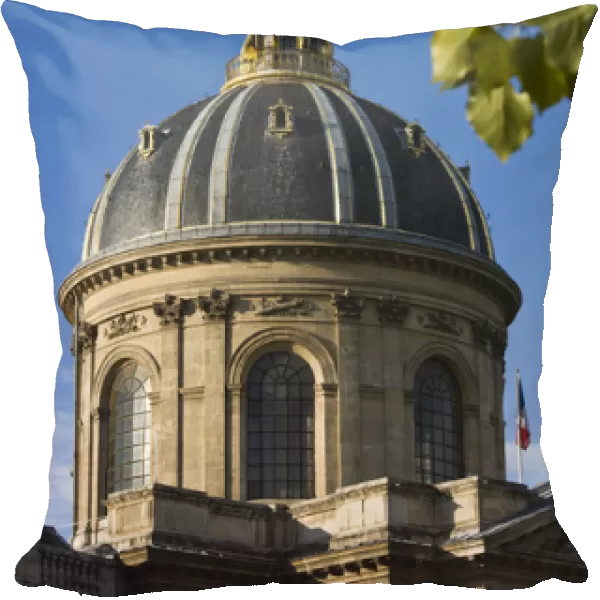 France, Paris, dome of the Institute de France