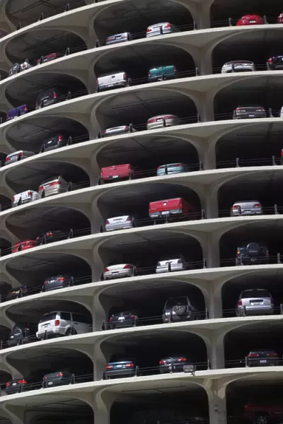 USA, Illinois, Chicago: Marina City, Circular Parking Garage
