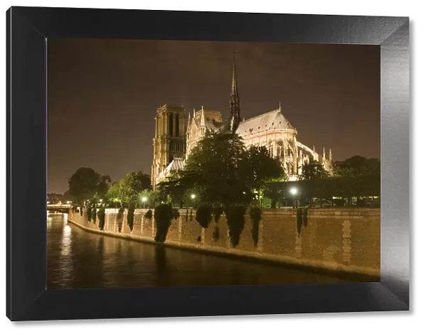 France, Paris. Notre Dame Cathedral lit at night