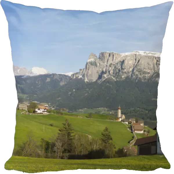 view towards the Seiser alm, seen from the Ritten (renon). Europe, Central Europe