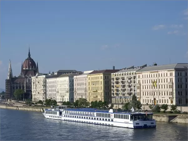 Europe, Hungary, Budapest, riverboat on Daunube River, view of Pest