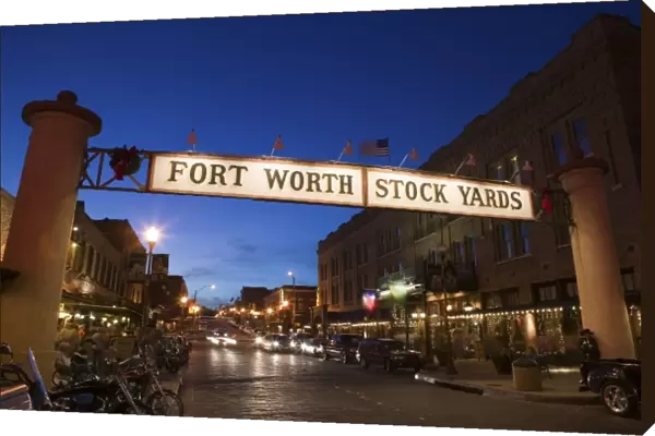 USA, TEXAS, Fort Worth: Fort Worth Stock Yards Area, Sign on North Main Street  /  Evening