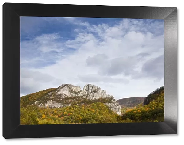 USA, West Virginia, Seneca Rocks. Spruce Knob-Seneca Rocks National Recreation Area
