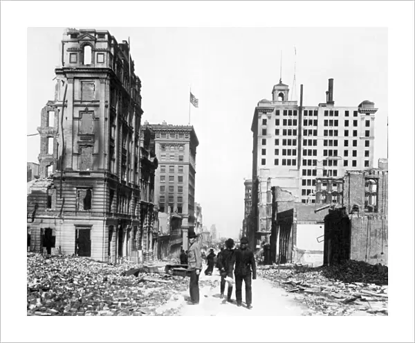 SAN FRANCISCO, 1906. A view down California Street, San Francisco, following the earthquake