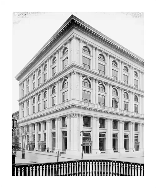 NYC: TIFFANY BUILDING, 1905. The Tiffany and Company Building on Fifth Avenue in New York City