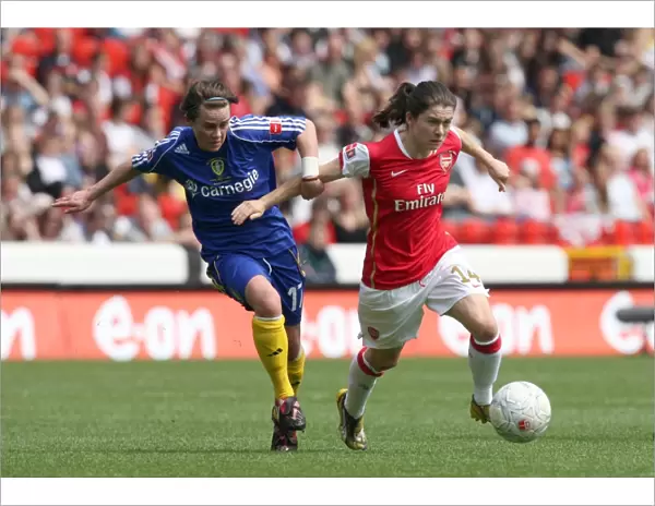 Karen Carney (Arsenal) Alex Culvin (Leeds)