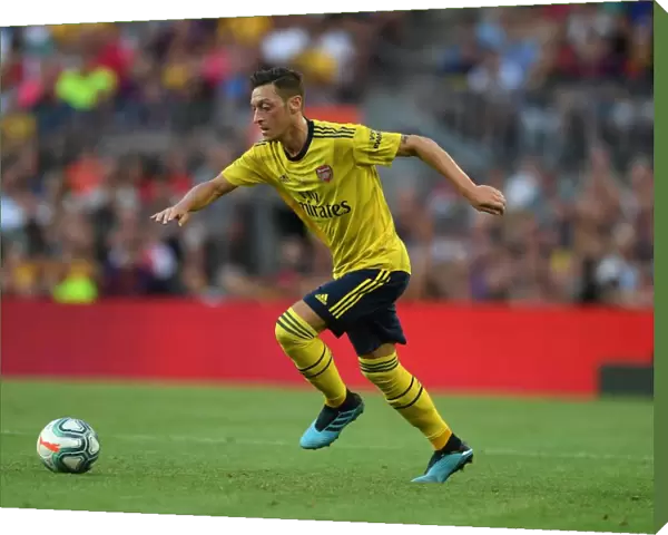 Mesut Ozil in Action: Arsenal vs. FC Barcelona (2019-20 Pre-Season Friendly)