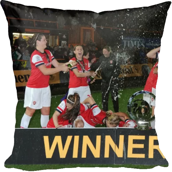Jennifer Beattie and Kelly Smith (Arsenal) celebrate after the match. Arsenal Ladies 1