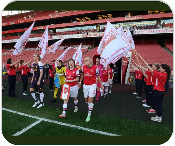 Guard of Honour. Arsenal Ladies 0: 4 Liverpool LFC. Womens Super League. Emirates Stadium, 7  /  5  /  13