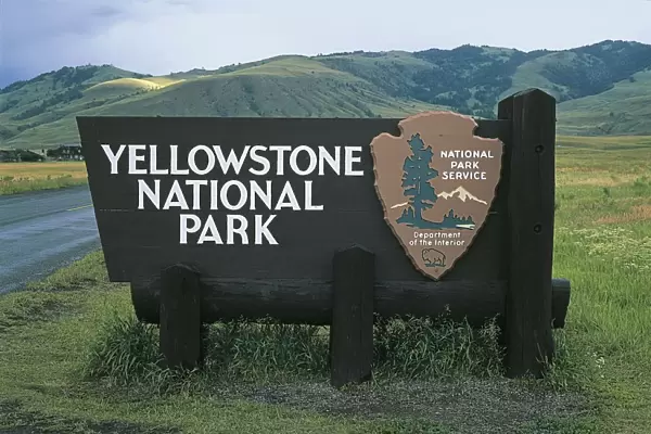 USA, Wyoming, Yellowstone National Park (UNESCO World Heritage List, 1976). Signage at entrance to park