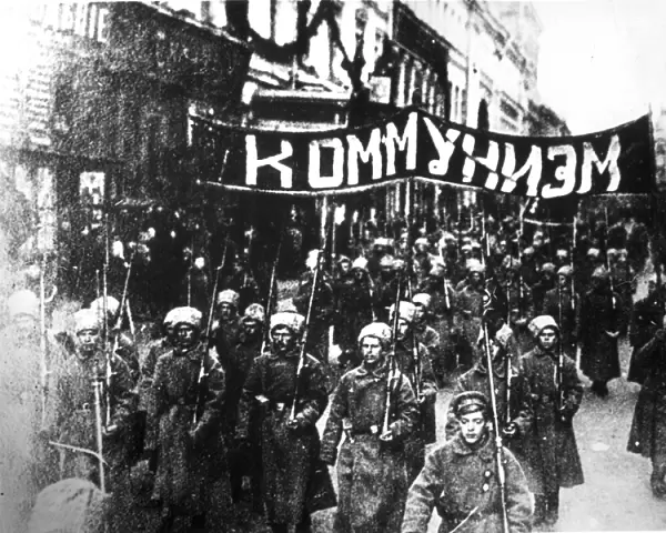October revolution, a column of soldiers demonstrating along nikolsky street under the banner communism in moscow, 1917