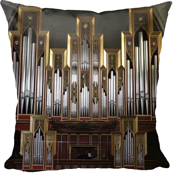 Master organ in Madrid cathedral