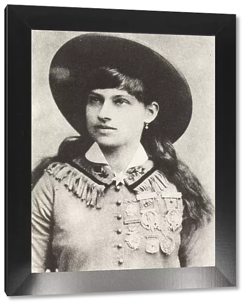 Phoebe Ann Mosey (1860-1926) known as Annie Oakley, Little Sure Shot, American sharpshooter
