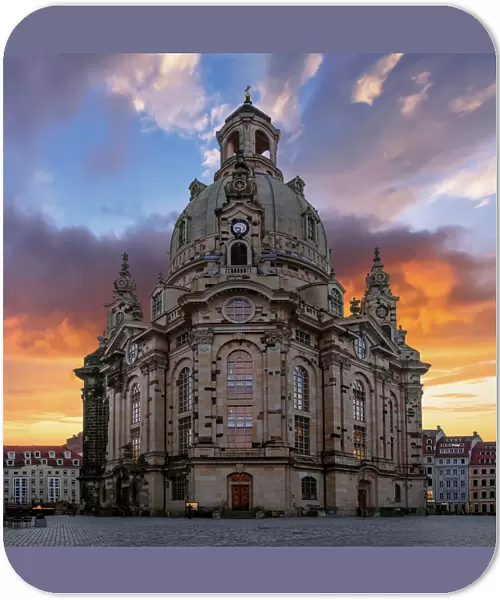 Sunrise with Dresden Frauenkirche, Dresden, Germany