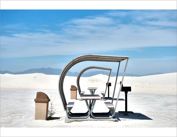 Picnic table at White sands National Monument