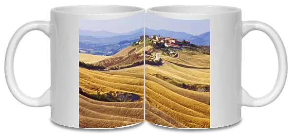 Small village of Mucigliani, Tuscany, Italy, Europe