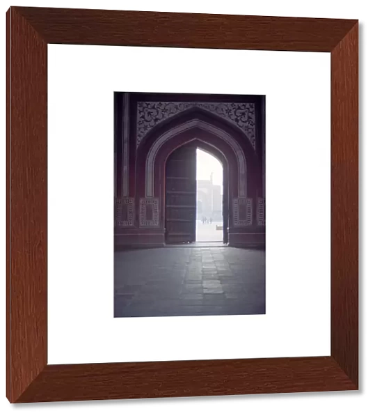 India, Agra, Arch in Agra fort