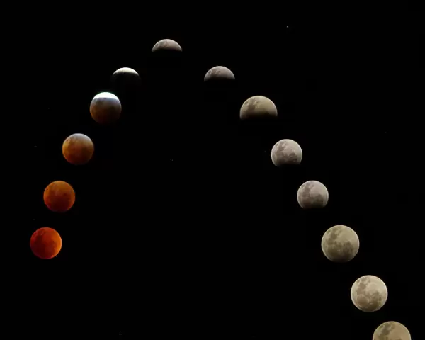 Total lunar eclipse, first half