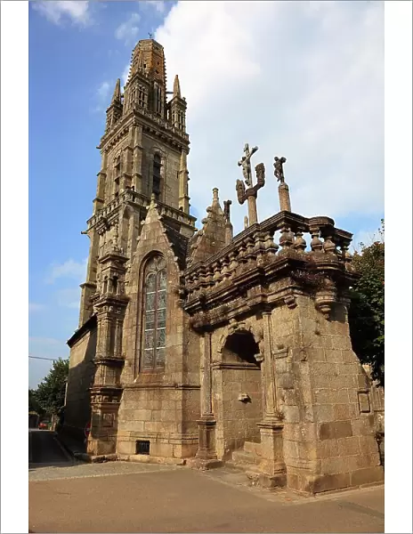 Lampaul-Guimiliau, Church of Notre-Dame and Calvarie, Calvaire in the enclosed parish, Brittany, France