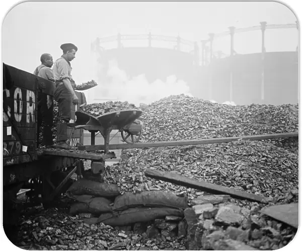 Coal Strike Imminent Getting in the last of the reserves at Great London depot Busy