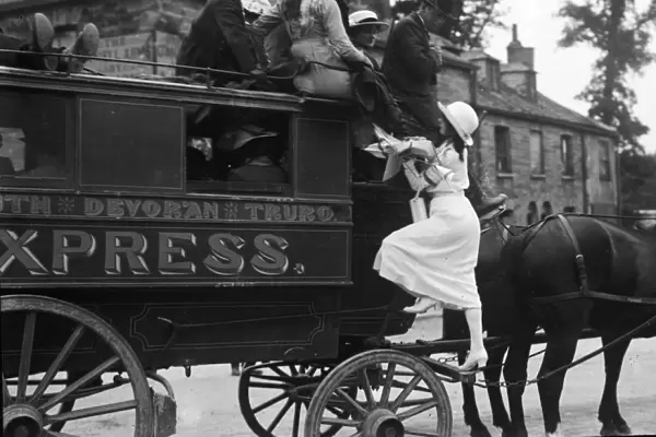 Express coach outside the Daniell Arms, Infirmary Hill, Truro, Cornwall. 22nd September 1915