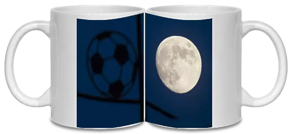 Fbl-Wc-2018-Feature-Moon