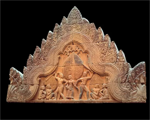 Khmer Art: Gred pediment of the western porch of the eastern gopura of the third