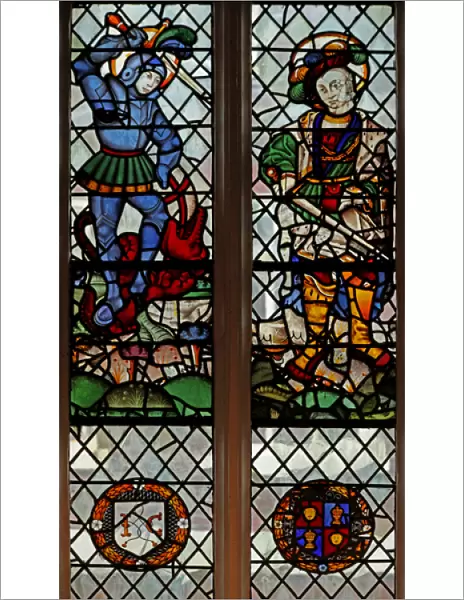 Window s4 depicting St George and St Martin; coats of arms (stained glass)