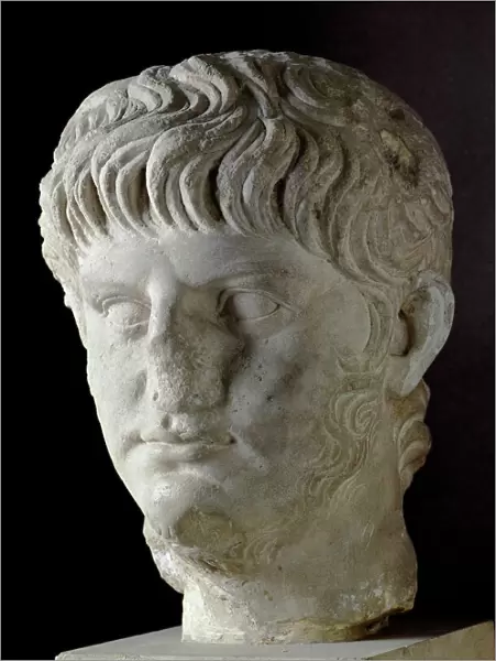 Marble head of Neron (Nero Claudius Caesar augustus Germanicus) (37-68 AD) Rome
