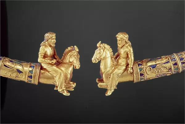 Neck ring with points in the form of Scythian horsemen (gold)