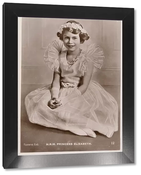 Queen Elizabeth II as a young girl (b  /  w photo)