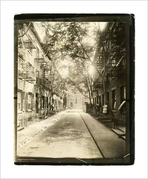 Patchin Place, leading off from 10th Street, New York, USA, 1916 (gelatin silver photo)