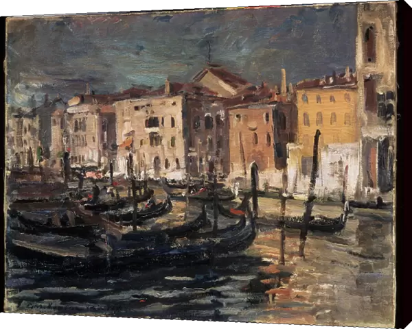 Venise (Italie) (Venise). Le Grand canal dans la lagune de Venise, avec les quais, les gondoles et les batiments eclaires par la lumiere crue du soleil
