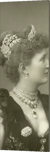 Lady Carew, courtier