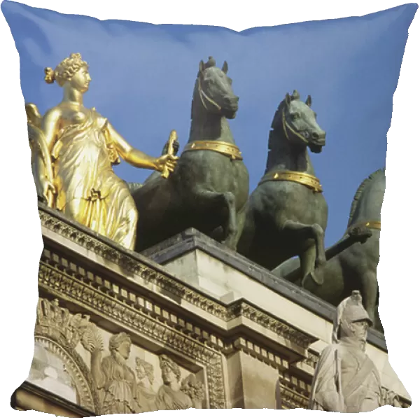 France, Paris, Tuileries Quarter, four horses and gilded golden statue of victory on top of the Arc de Triomphe du Carrousel
