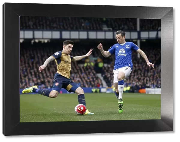 Bellerin vs Baines: Intense Battle for Ball Possession at Goodison Park - Everton vs Arsenal, Premier League