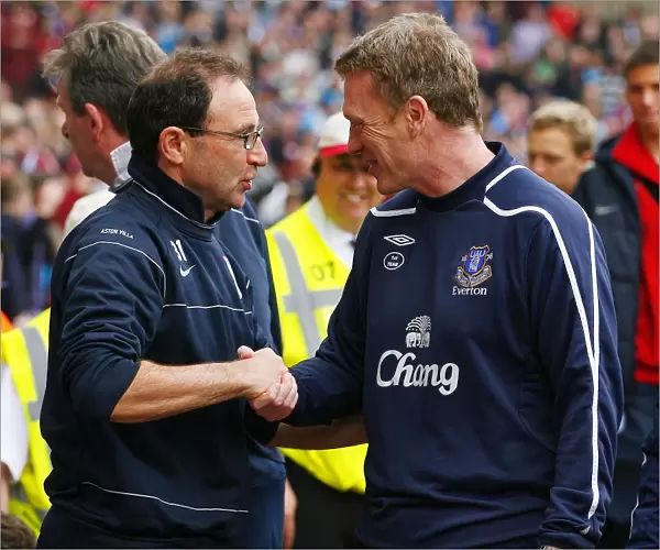 O'Neill and Moyes Pre-Match Handshake: Aston Villa vs. Everton, Barclays Premier League (2009)