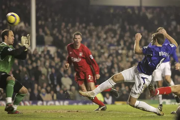 James Beattie's Heart-Stopping Second-Half Near-Miss for Everton FC