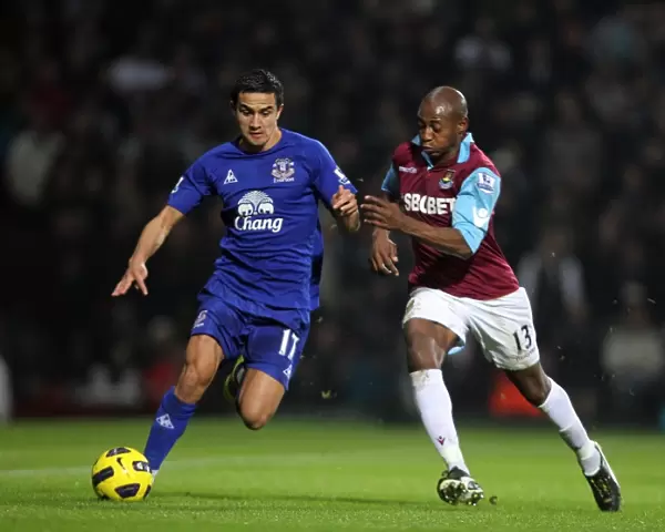 Battle for the Ball: Tim Cahill vs. Luis Boa Morte - Everton vs. West Ham United, Premier League Rivalry (Upton Park, 2010)