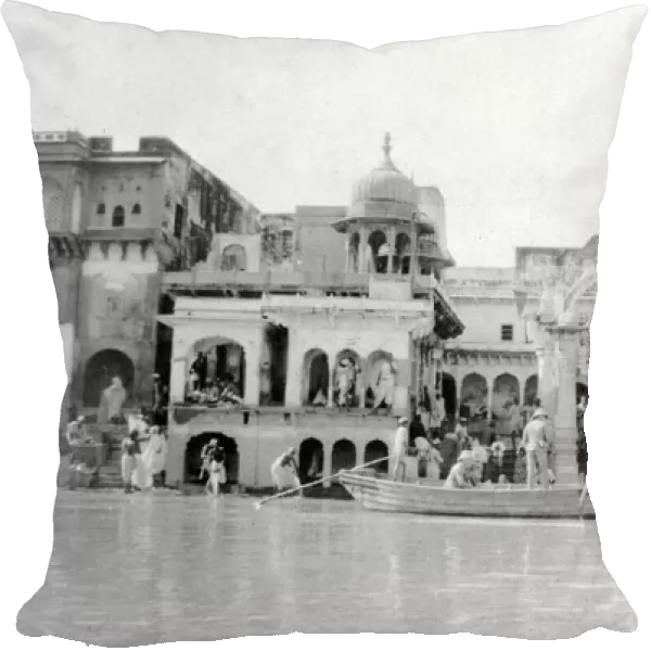 Bathing ghats, Mathura, India, 1916-1917