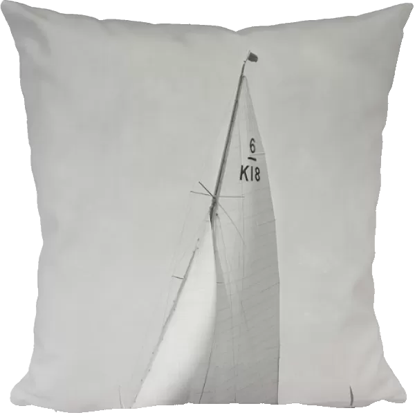 The 6 Metre sailing yacht Patience, 1922. Creator: Kirk & Sons of Cowes