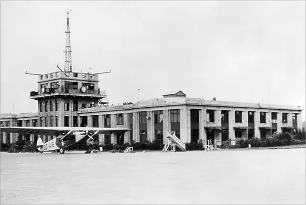 Croydon Aerodrome, with aircraft, 1934