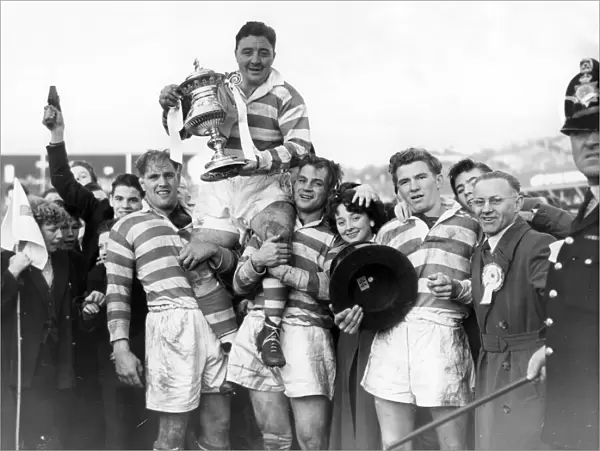 Jimmy Ledgard of Leigh with the Lancashire Cup trophy 1956