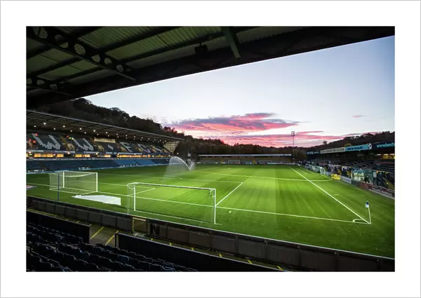 Wycombe Wanderers vs Rochdale: A Football Rivalry Ignites at Adams Park (10 / 23 / 18)