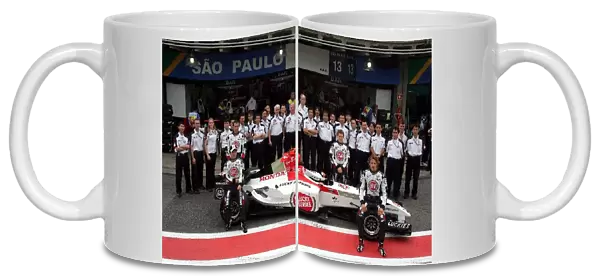 Formula One World Championship: The BAR end of season team picture