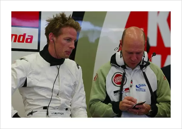 Formula One Testing: Jenson Button BAR and David Lloyd