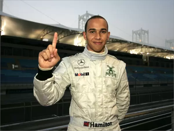 Lewis Hamilton Bahrain F3 Superprix 8th-10th Demceber 2004 World Copyright Jakob