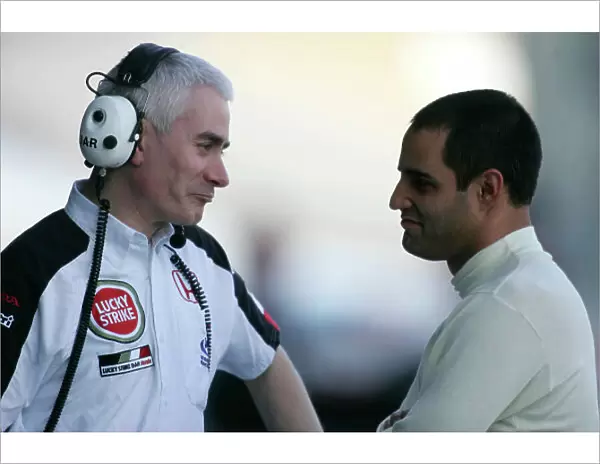 2005 Formula One Testing. Geoff Willis talks to Juan-Pablo Montoya Jerez, Spain. 9th February 2005. World Copyright: Spinney / LAT Photogrphic. Ref: Digital Image Only