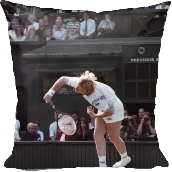 Wimbledon Tennis. Boris Becker v. Pat Cash. June 1988 88-3488-109