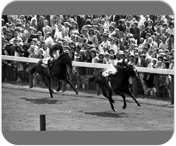 Benson & Hedges Gold Cup 1972 Roberto ridden by Braulio Baeza wins by three lengths